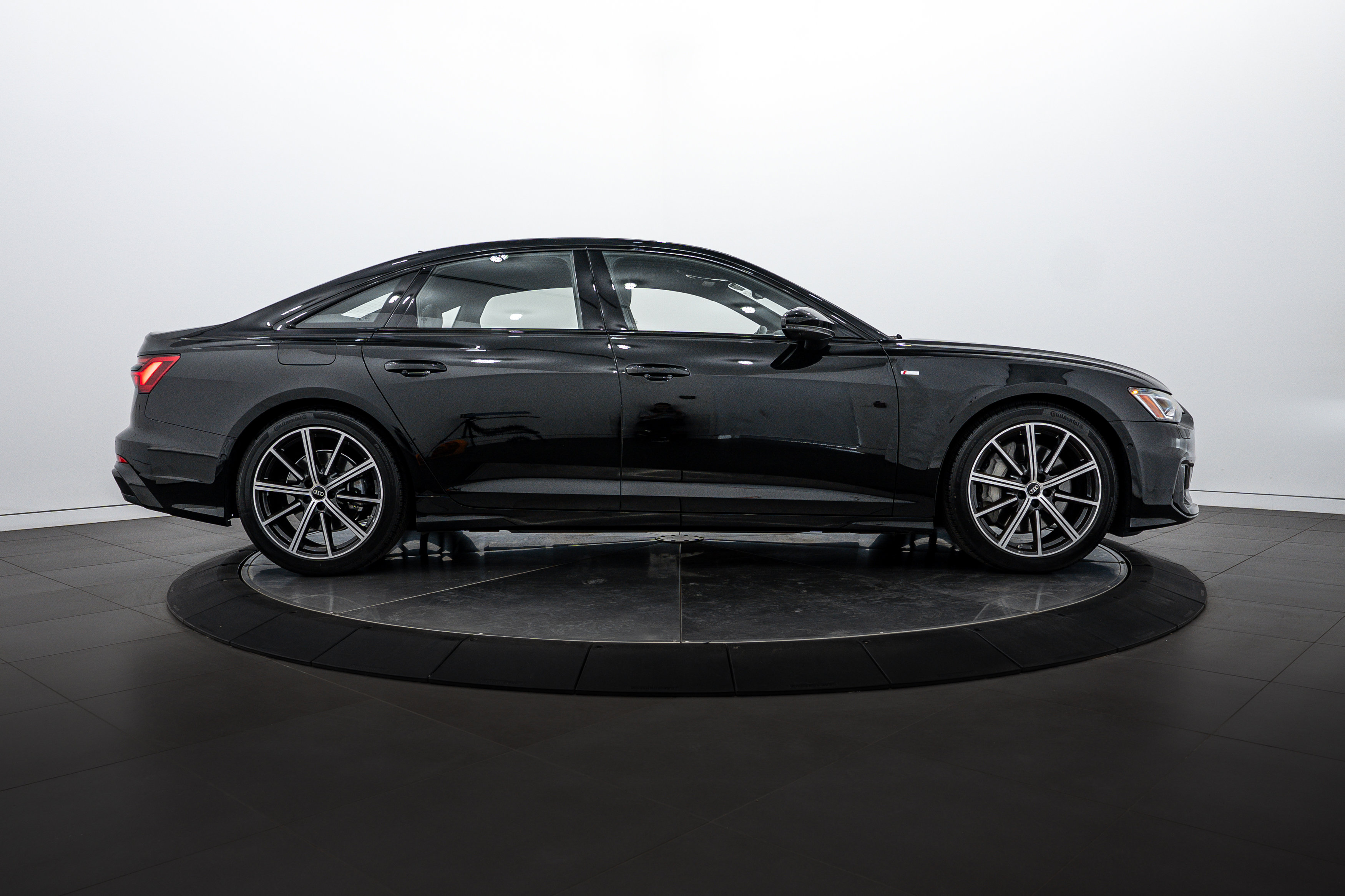 2025 Audi A6 Premium Plus photo 3