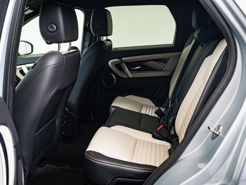 2023 Land Rover Discovery Sport S R-Dynamic photo 32