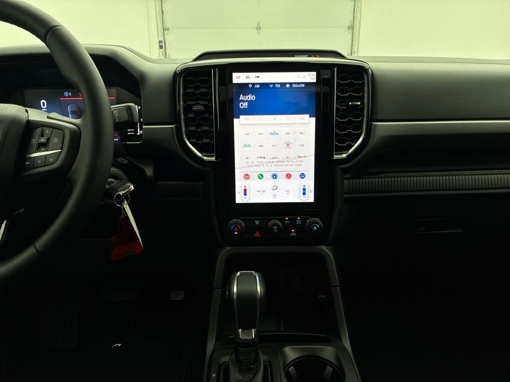 2025 Ford Ranger XLT photo 14