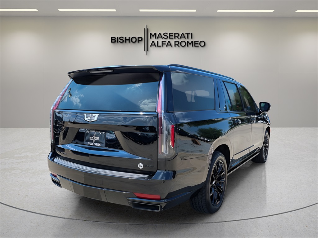 2023 Cadillac Escalade ESV Sport Platinum photo 3