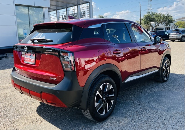 2025 Nissan Kicks SV photo 5