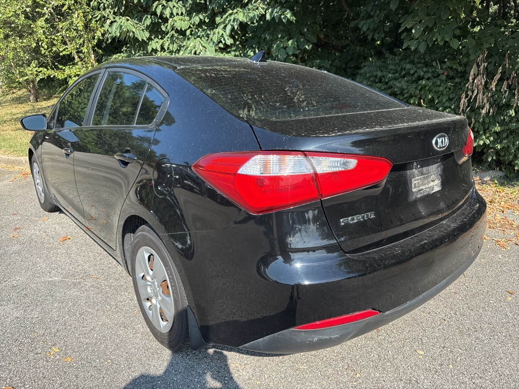 2016 Kia Forte LX photo 5