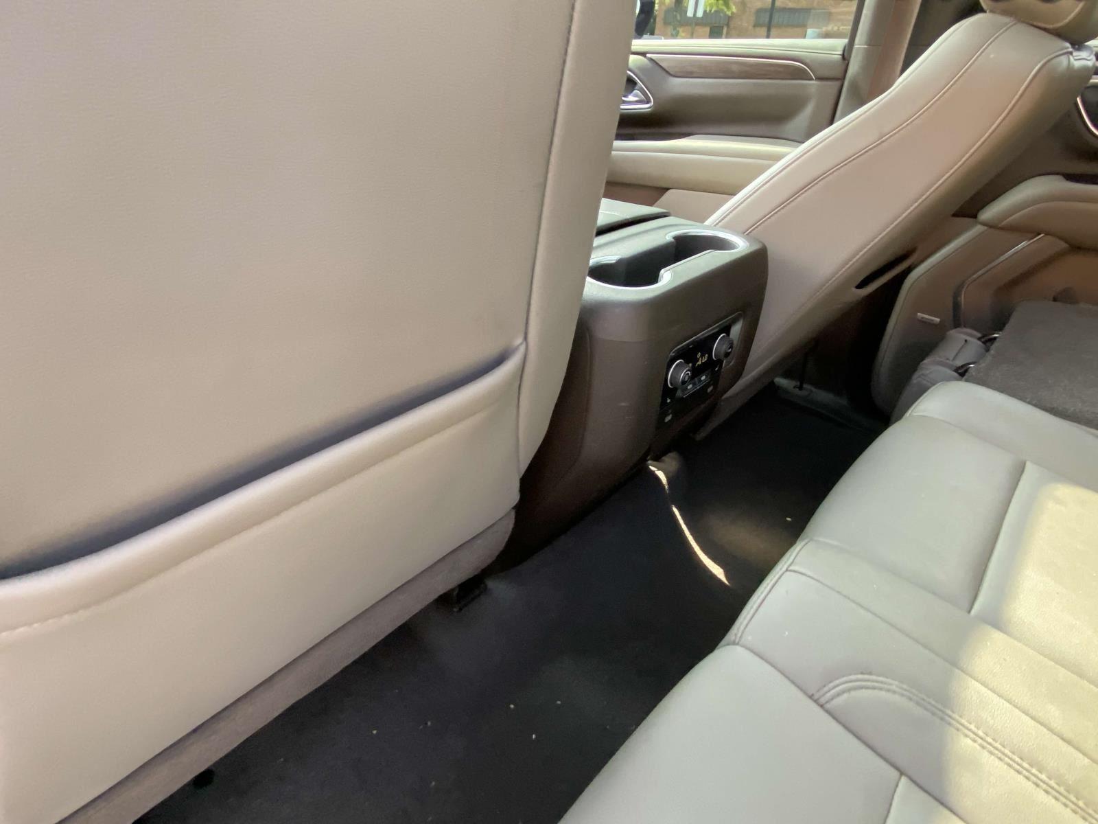 2021 Chevrolet Tahoe Z71 photo 4