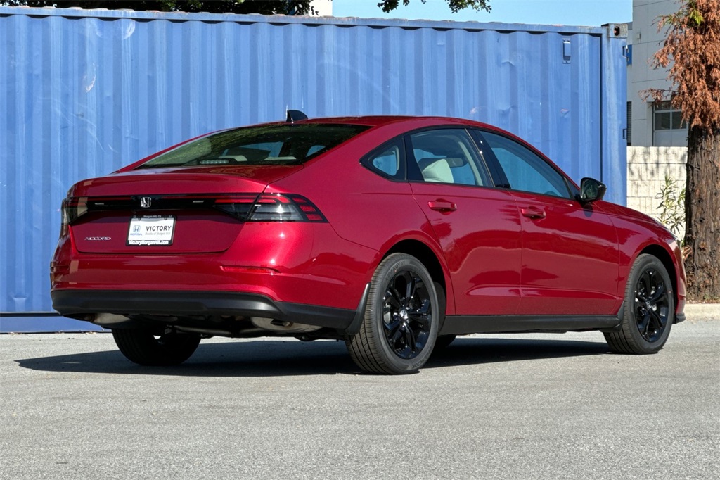2025 Honda Accord SE photo 2