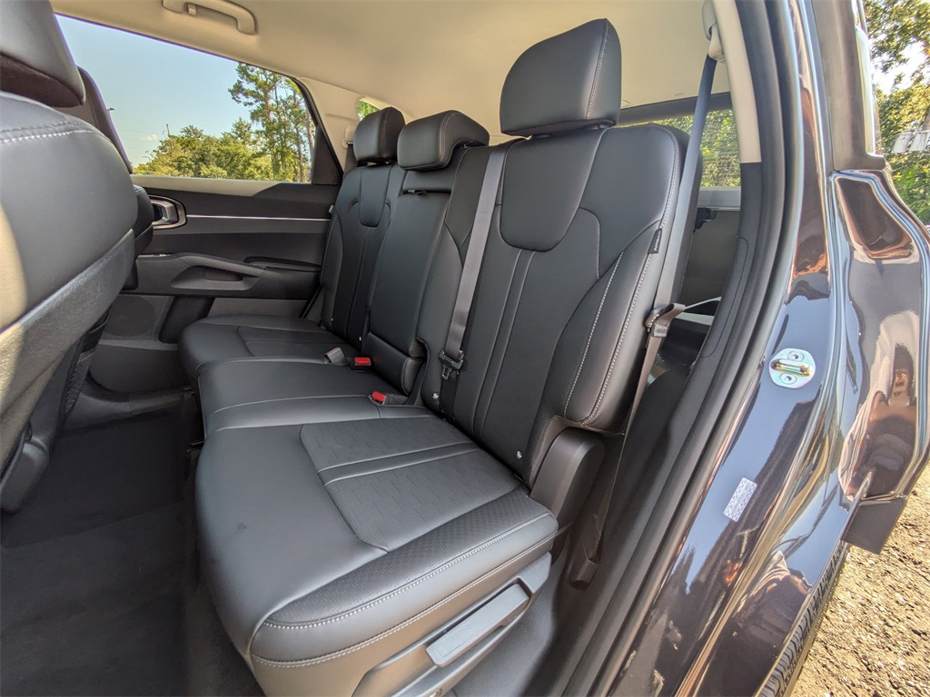 2026 Kia Sorento EX photo 9