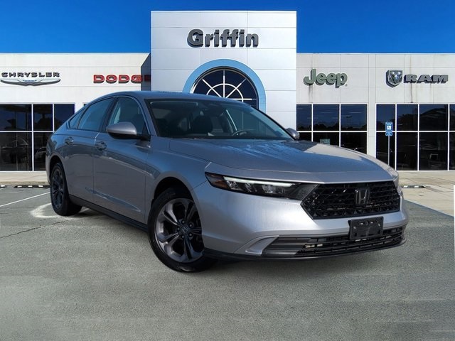 2023 Honda Accord EX's photo