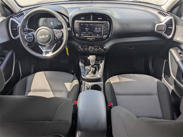 2024 Kia Soul LX photo 13