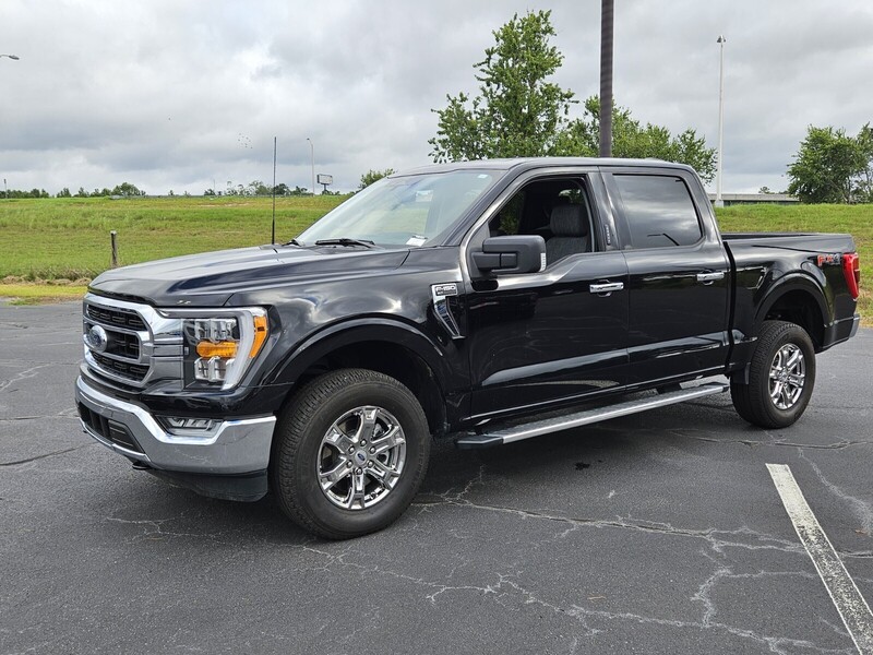 2023 Ford F-150 XLT photo 3