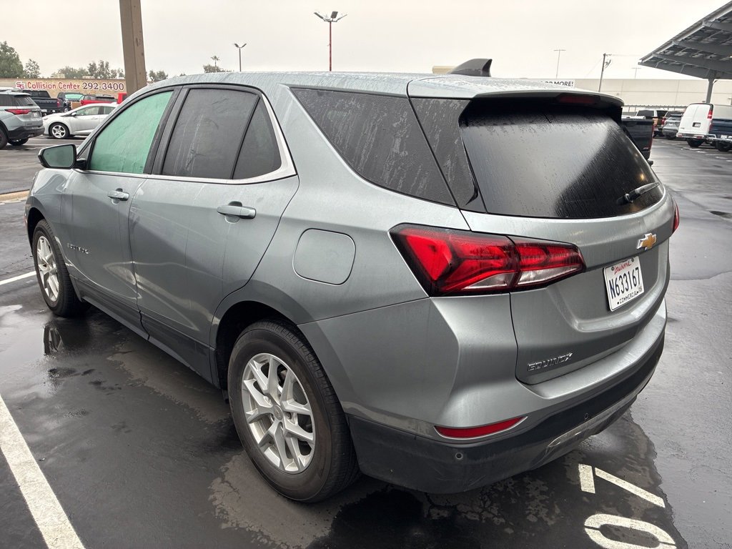 2024 Chevrolet Equinox LT photo 3