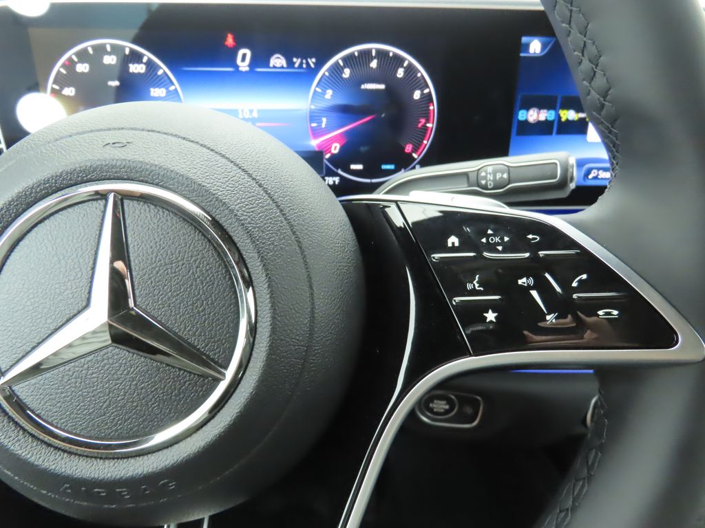 2025 Mercedes Benz GLS 450 4MATIC photo 12