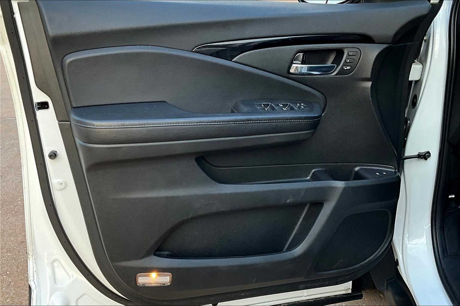 2022 Honda Pilot Touring photo 20