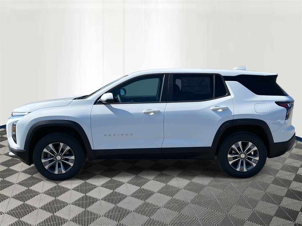 2026 Chevrolet Equinox LT photo 2