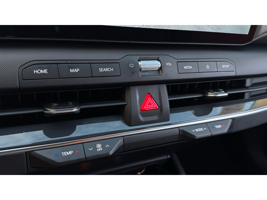 2025 Kia K4 EX photo 18