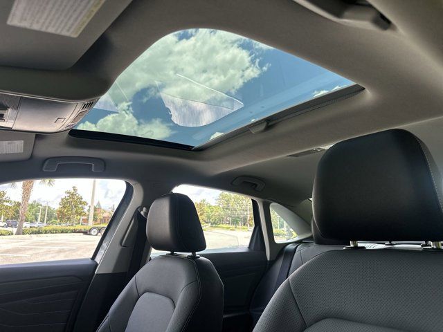 2025 Volkswagen Jetta 1.5T SEL photo 13
