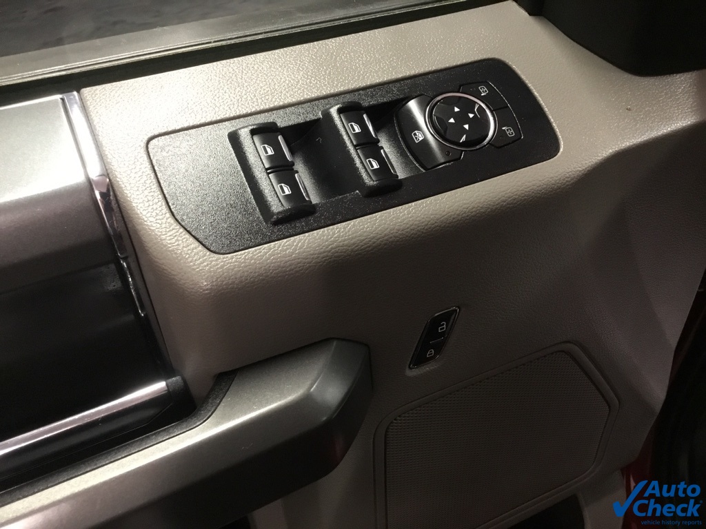 2016 Ford F-150 XLT photo 19