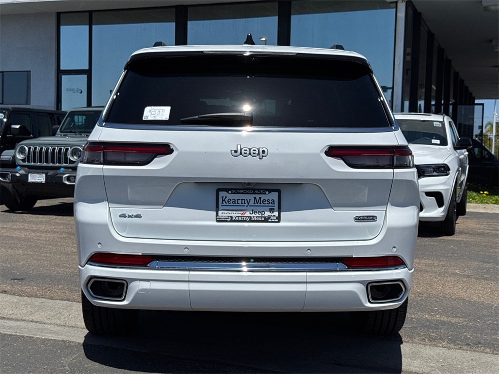 2025 Jeep Grand Cherokee Overland photo 9