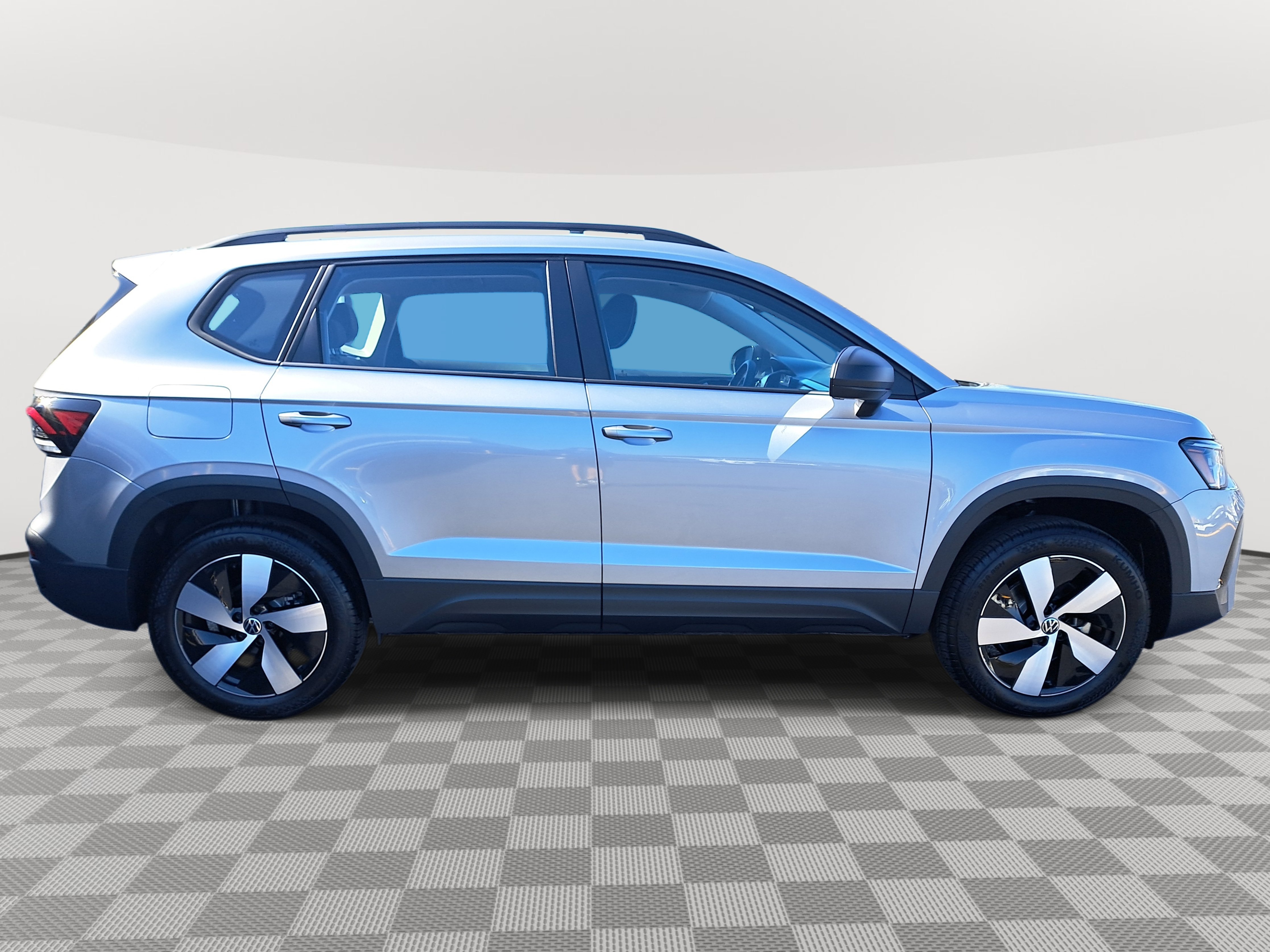 2025 Volkswagen Taos S photo 2