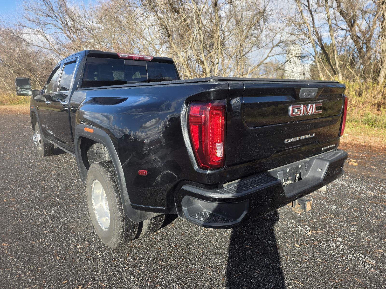 2021 Gmc Sierra 3500 HD Denali photo 3