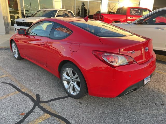2010 Hyundai Genesis Coupe 3.8 Grand Touring photo 3