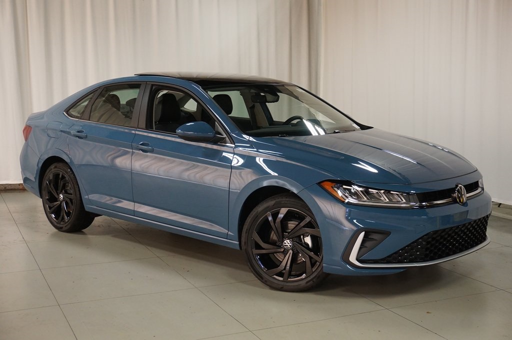 2025 Volkswagen Jetta 1.5T SE photo 3