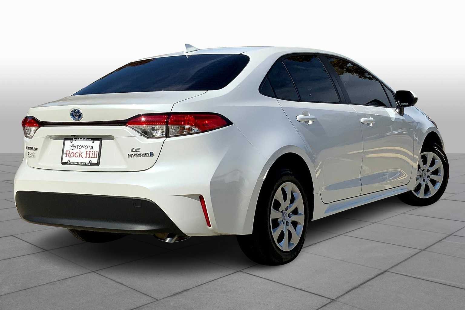 2024 Toyota Corolla Hybrid LE photo 12