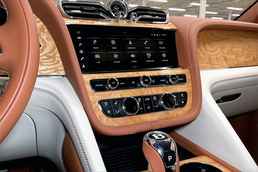 2024 Bentley Bentayga Azure photo 11