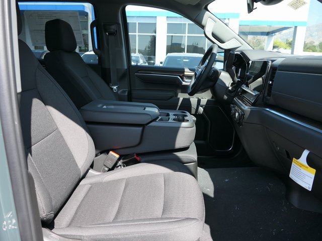 2025 Chevrolet Silverado 1500 LT photo 24