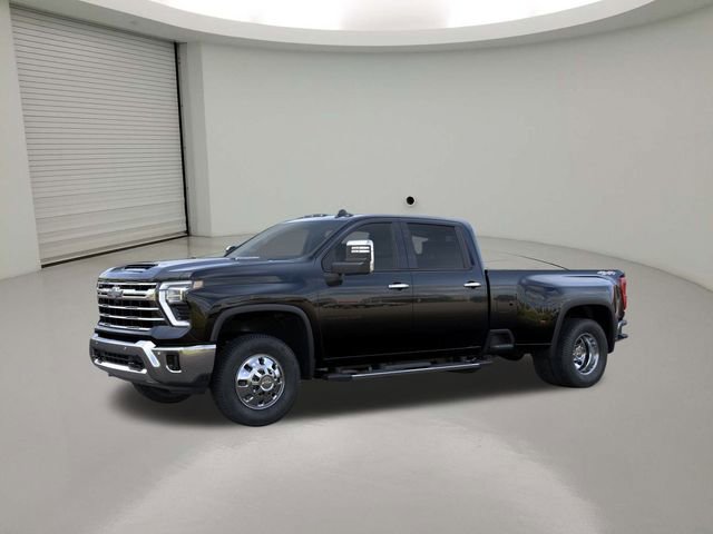 2026 Chevrolet Silverado 3500HD LTZ photo 2