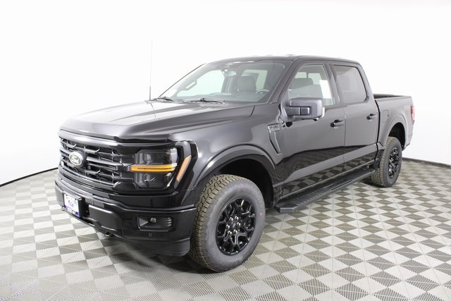 2025 Ford F-150 XLT photo 3