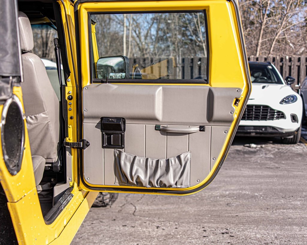 2003 HUMMER H1 - Image 28