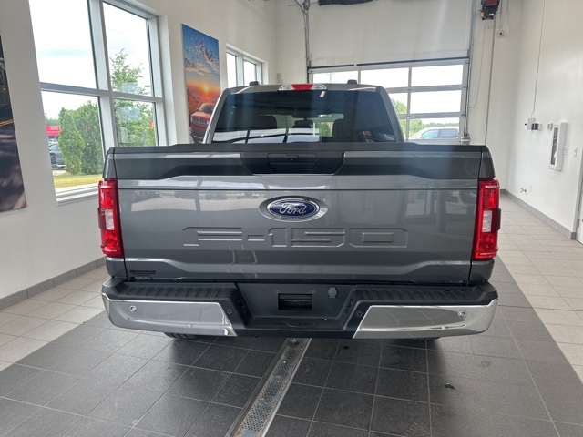 2023 Ford F-150 XLT photo 4
