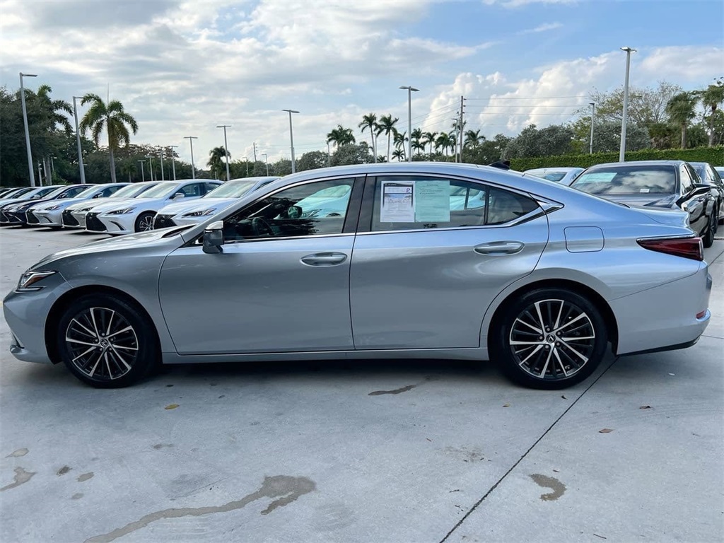 2023 Lexus ES 350 photo 4