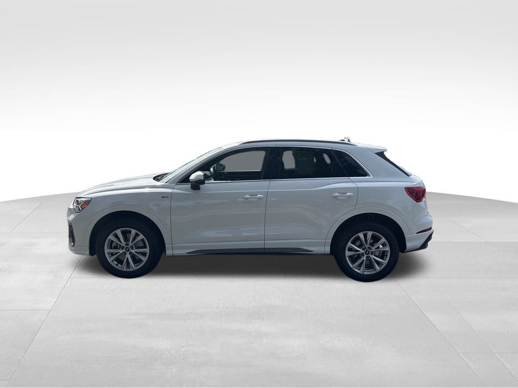 2025 Audi Q3 Premium S line photo 2