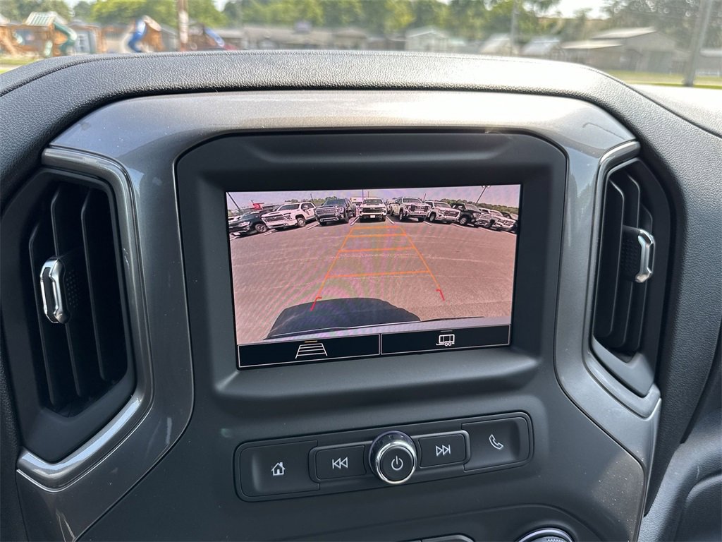 2025 Chevrolet Silverado 1500 Custom photo 17