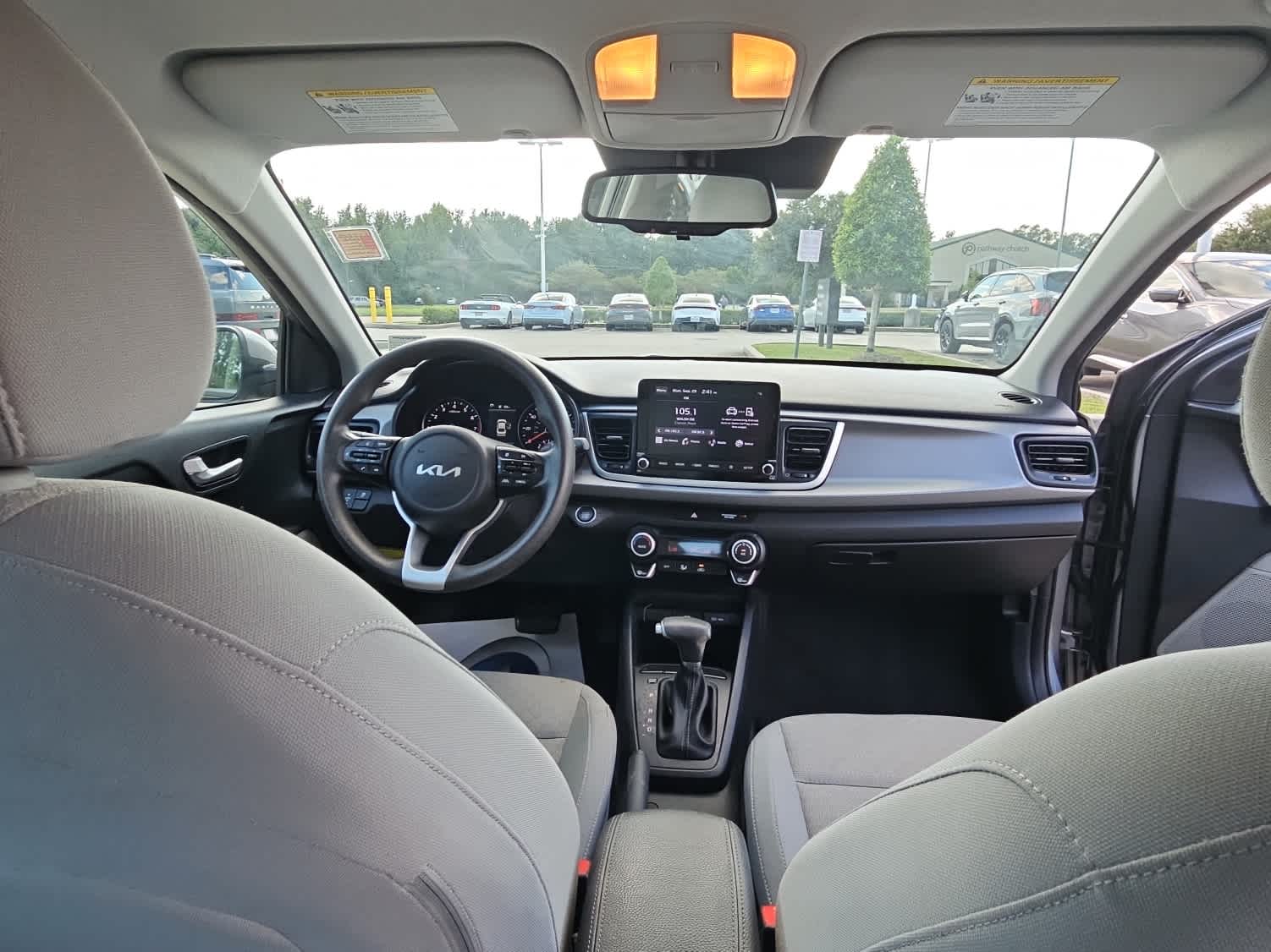 2022 Kia Rio S photo 12