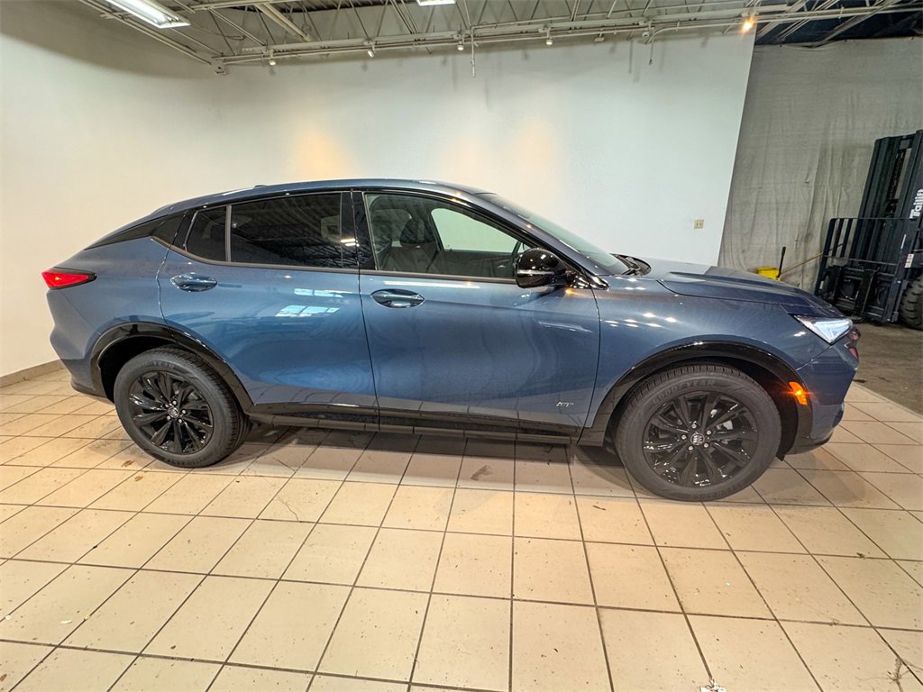 2025 Buick Envista ST photo 3