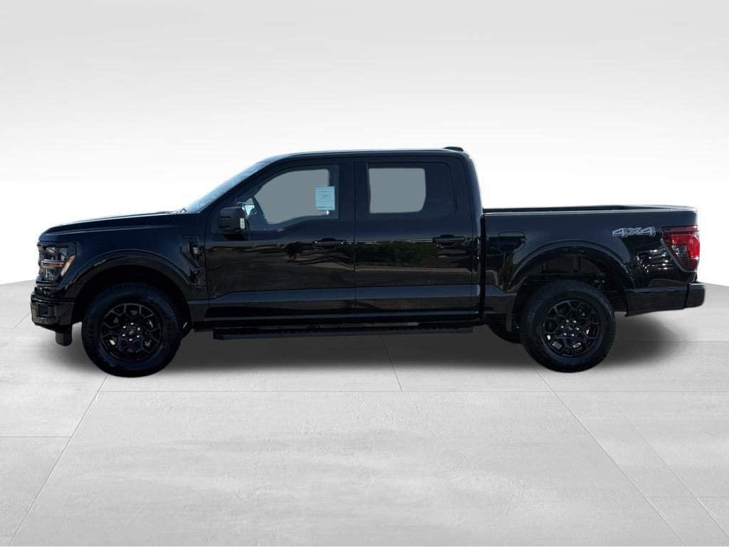 2025 Ford F-150 XLT photo 3