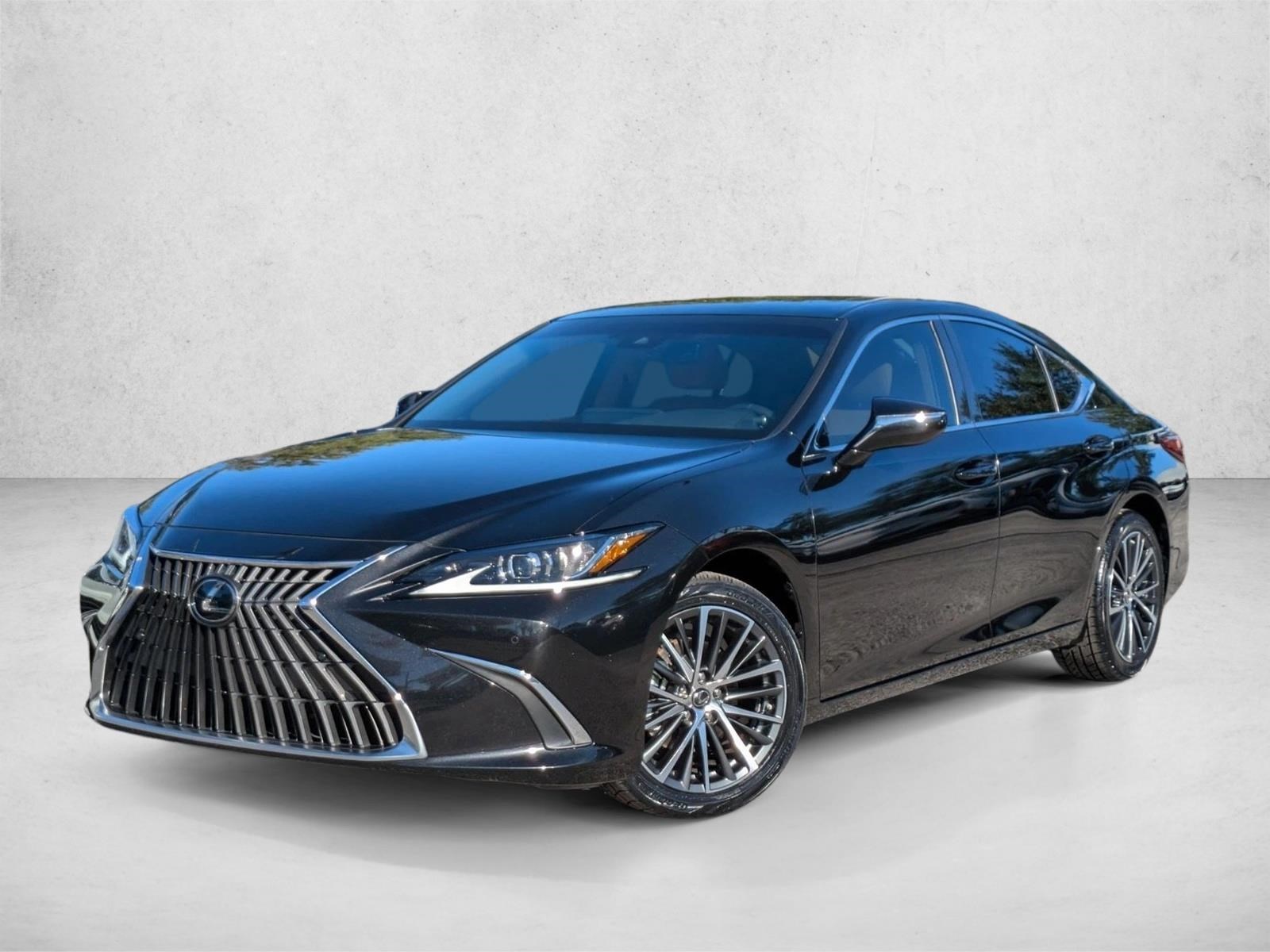 2024 Lexus ES 250's photo