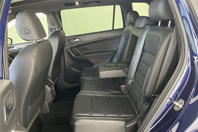 2021 Volkswagen Tiguan SEL Premium R-Line photo 38