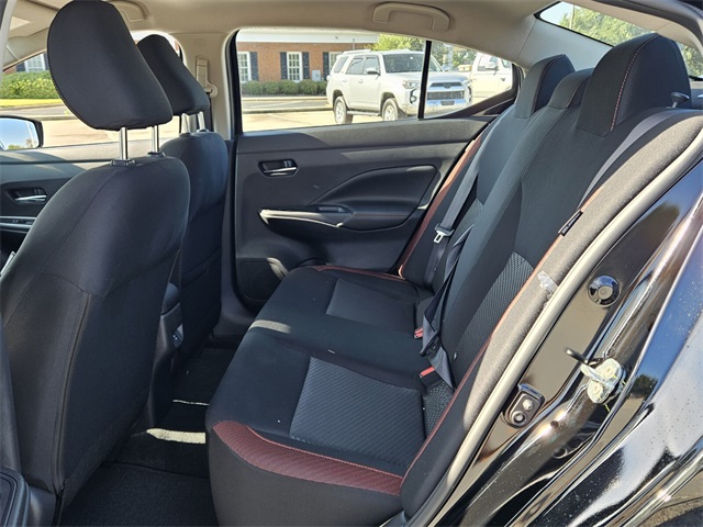 2025 Nissan Versa 1.6 SR photo 4