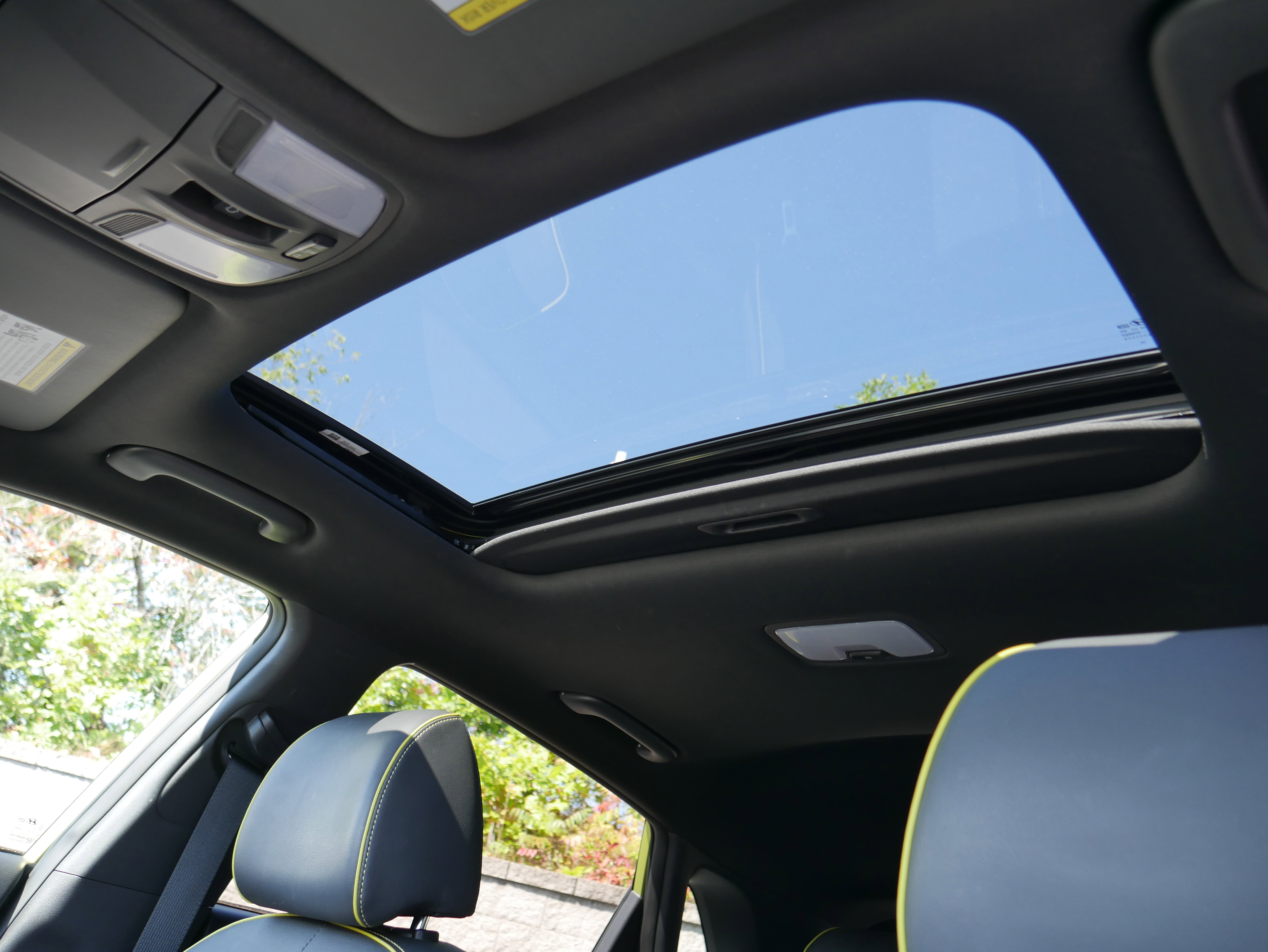 2020 Hyundai Kona Ultimate photo 2