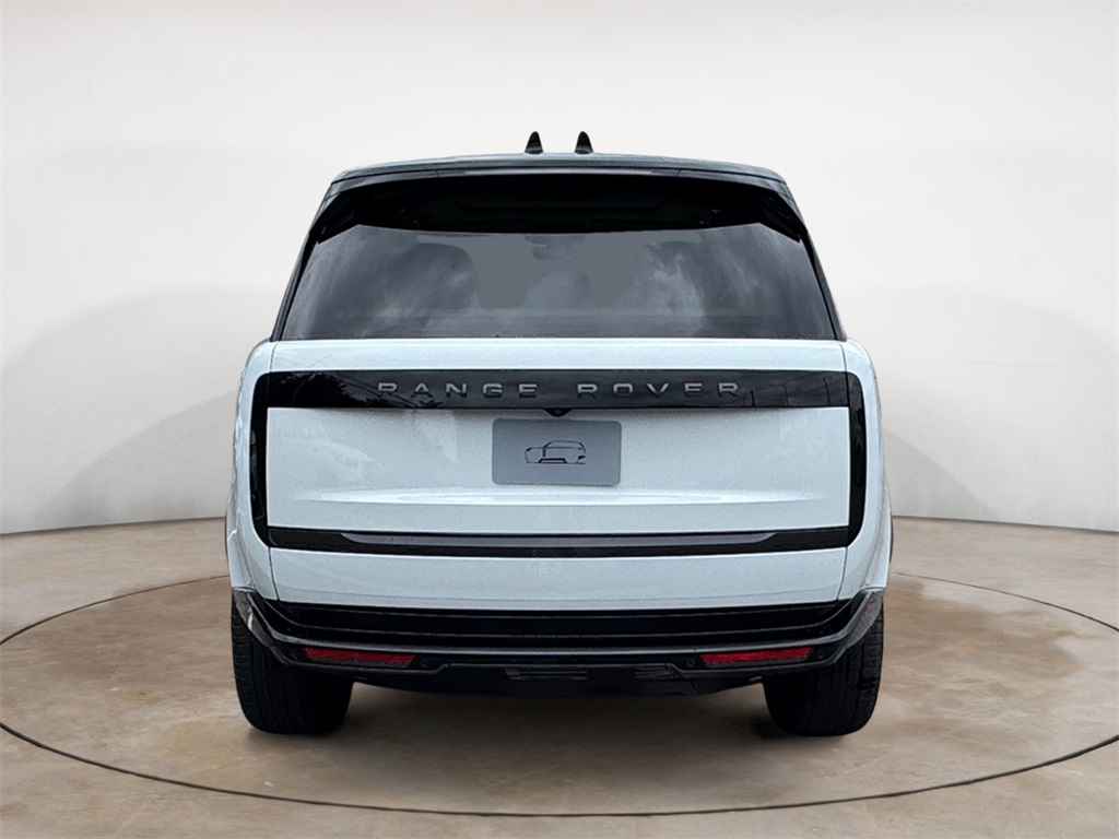 2025 Land Rover Range Rover SE photo 2