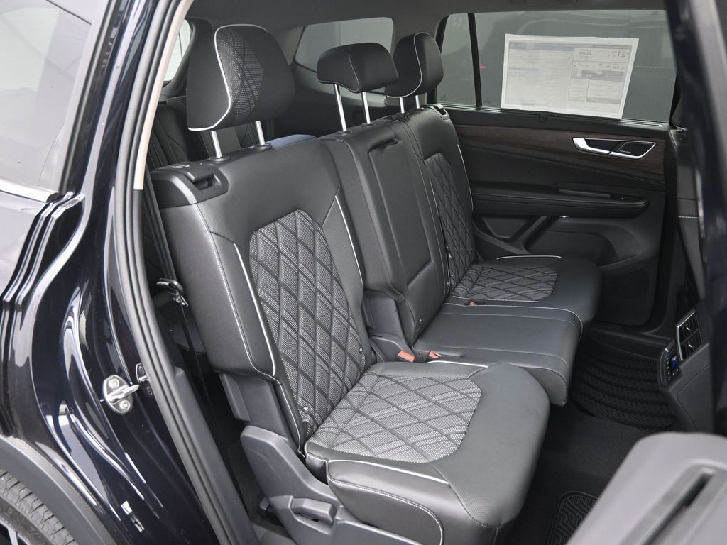 2025 Volkswagen Atlas SEL Premium R-Line photo 46