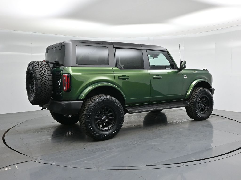 2025 Ford Bronco Outer Banks photo 25