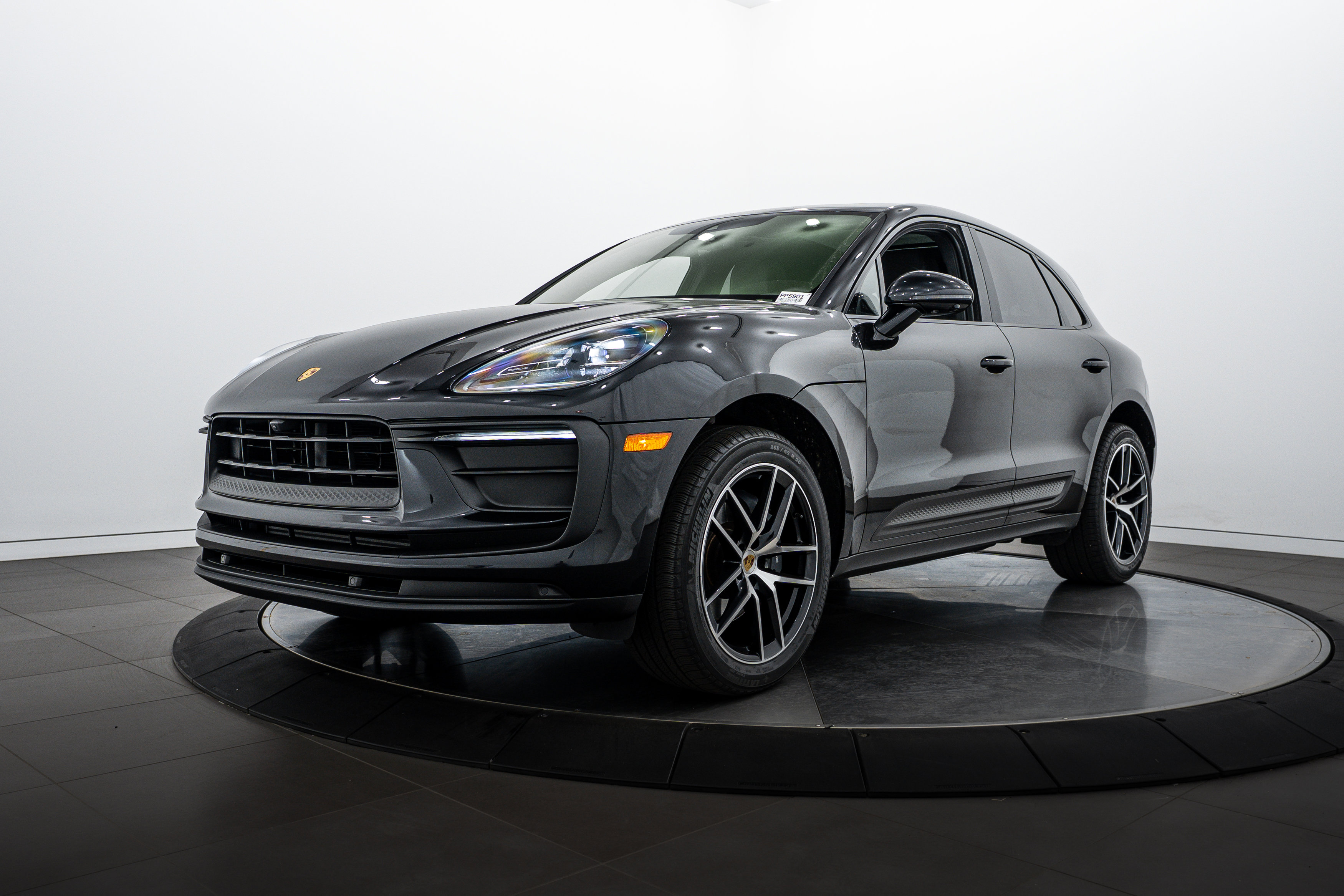 2022 Porsche Macan