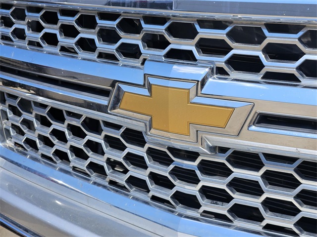2015 Chevrolet Silverado 1500 LT photo 4