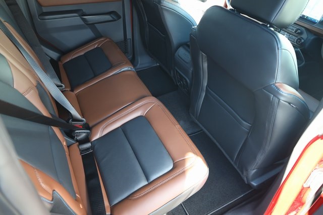 2024 Ford Bronco Outer Banks photo 21