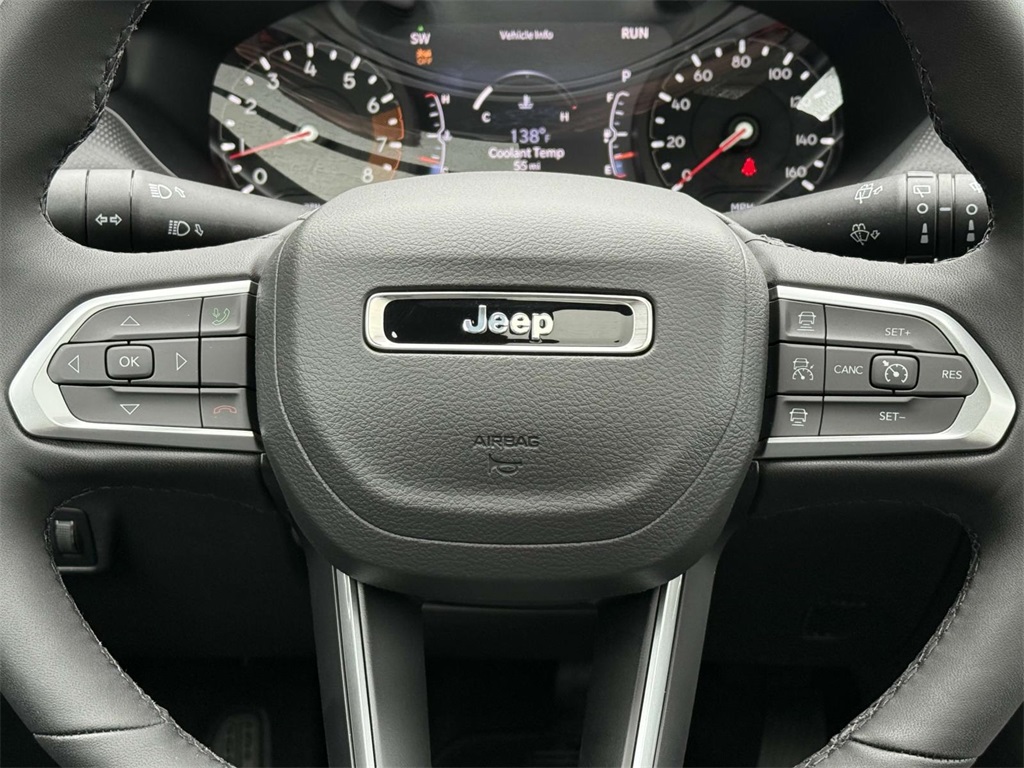 2025 Jeep Compass Limited photo 17