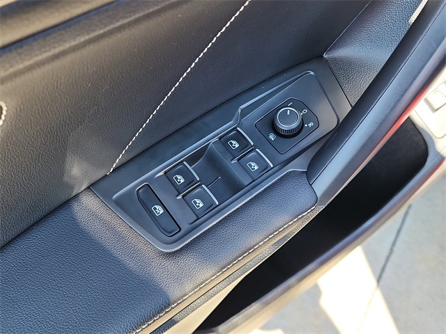 2024 Volkswagen Tiguan SE Wolfsburg Edition photo 9