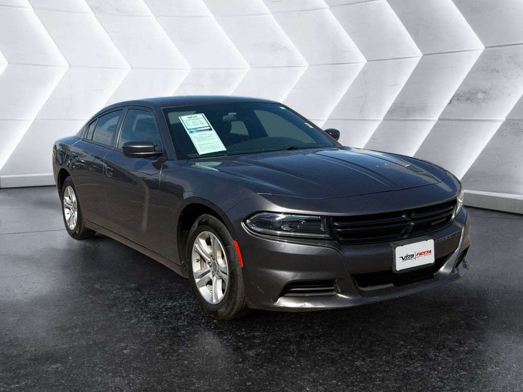 2022 Dodge Charger SXT photo 3